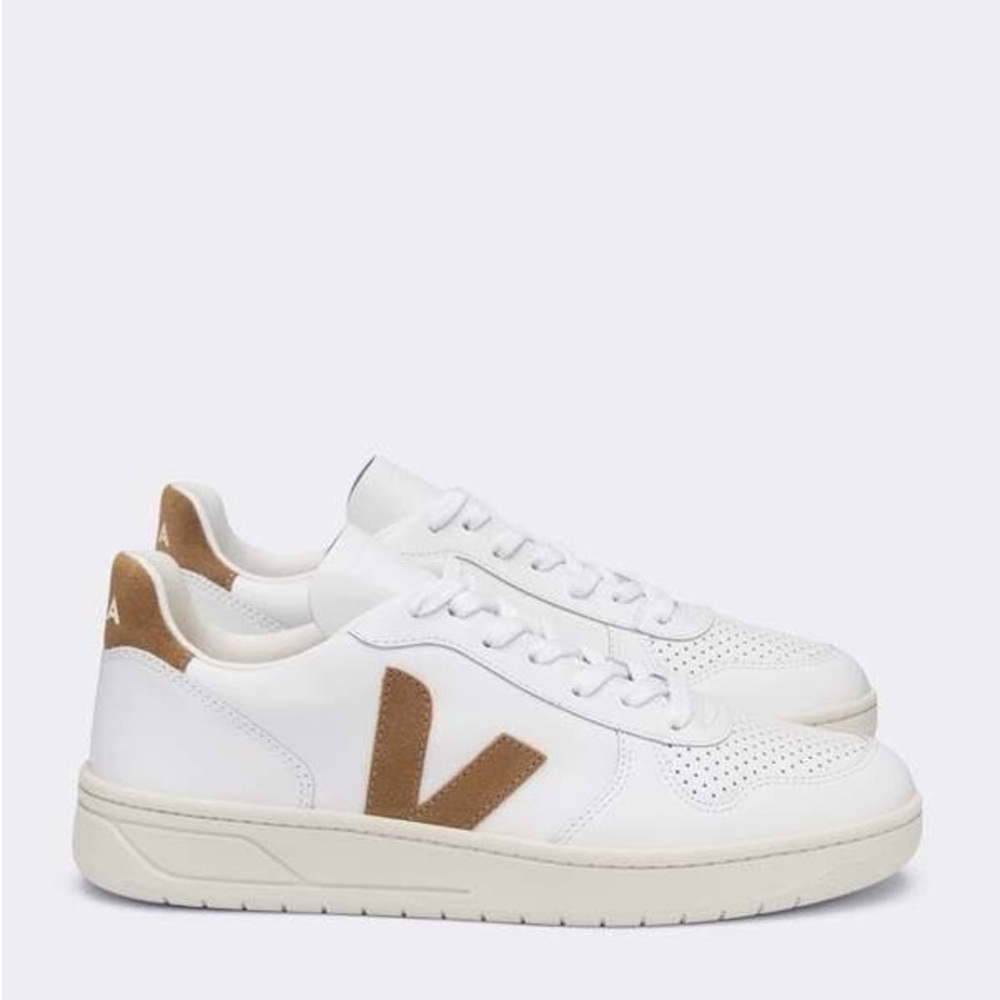 EUC Veja Size 8.5 Women’s Shoes